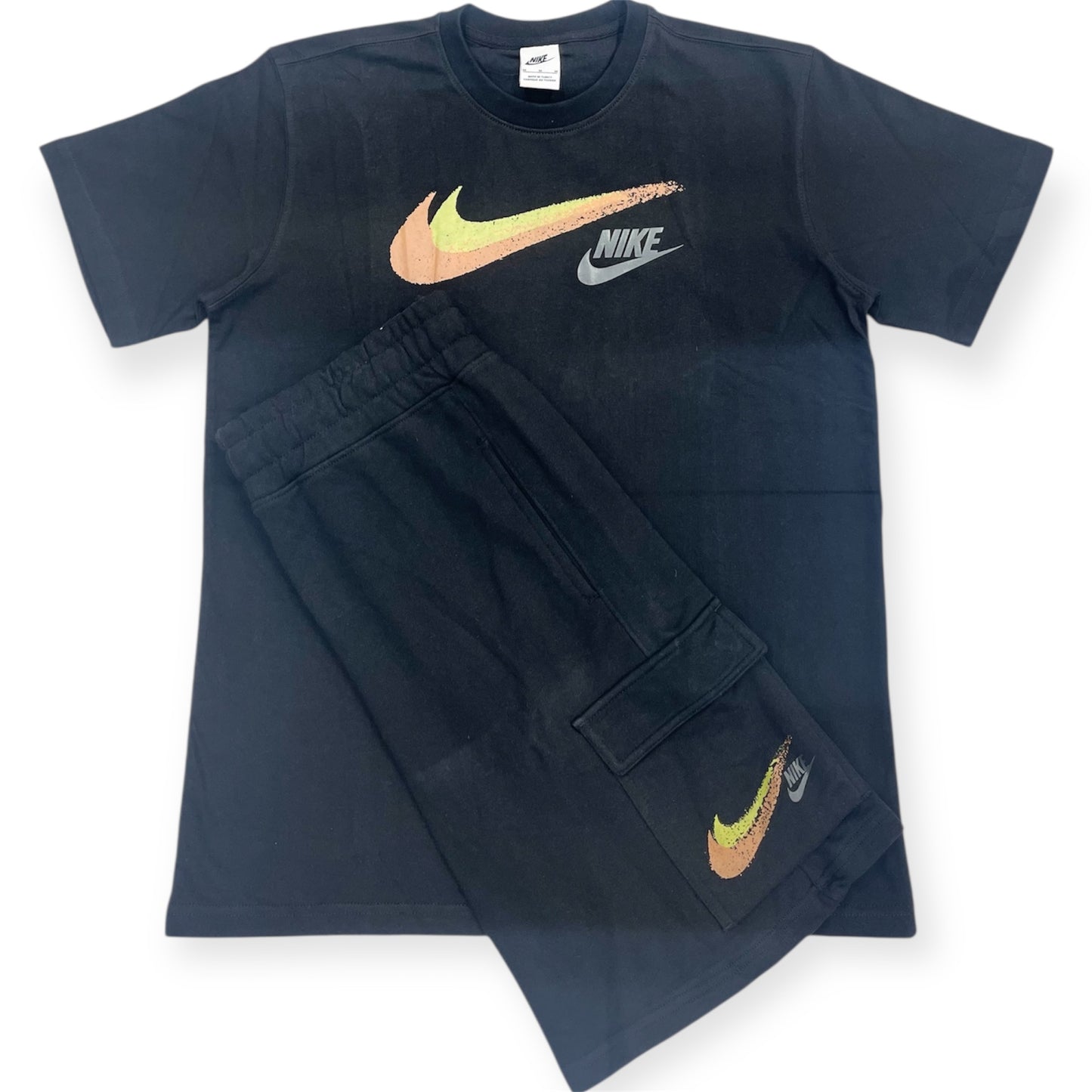 Nike Club Signature Black/ Orange Set - T shirt / Cargo Shorts